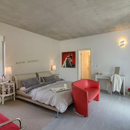Vila Beautiful Modern Windrose In Krnica