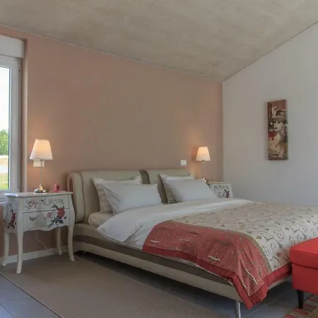 Vila Beautiful Modern Windrose In *