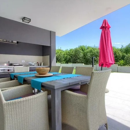 Beautiful Modern Windrose In * Krnica